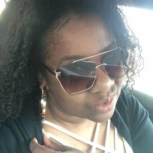 Meet your Posher, Paris